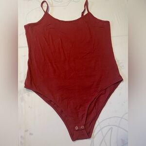 Torrid Sleeveless Bodysuit - Terracotta Size 2